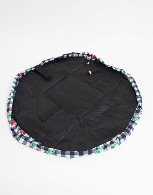 The Flat Lay Co. x ASOS – Exclusive – Körsbärsmönstrad sminkväska med dragsko, 2 av 4