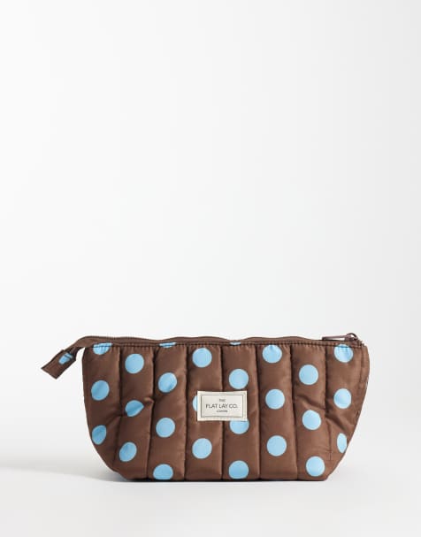 The Flat Lay Co. x ASOS Exclusives - Essentials - Make-uptasje met stippen in bruin en blauw - view 1