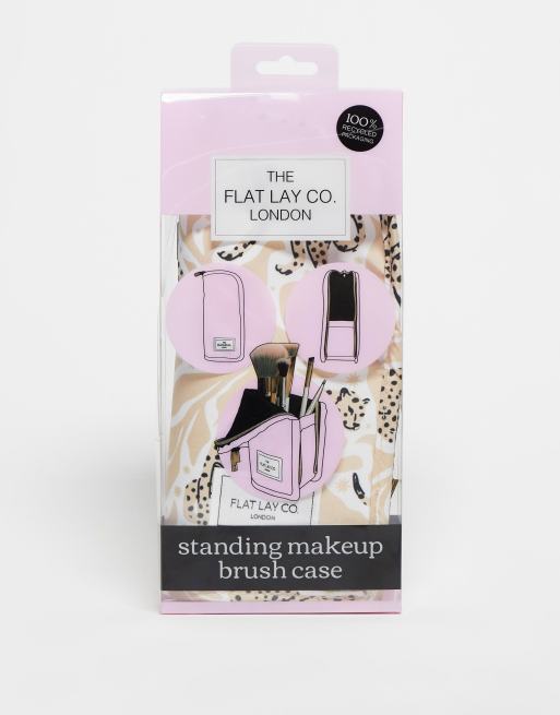 The Flat Lay Co. X ASOS - Stående makeup-etui til børster i neutral gepard - Kun hos ASOS, 3 af 4
