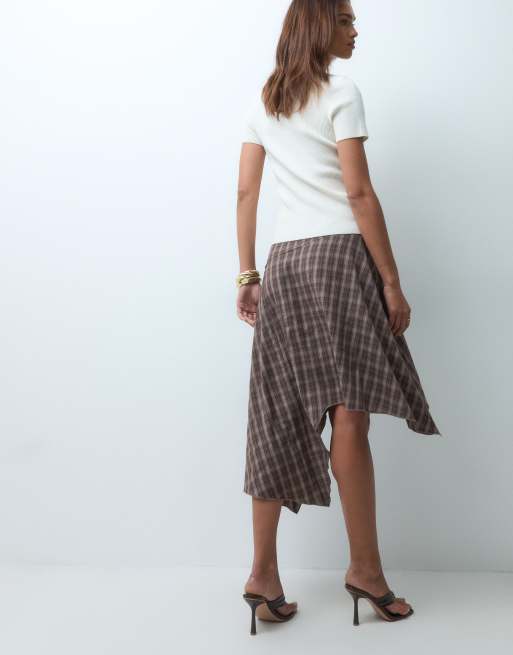 The Frolic exclusive aysmmetric hem midi skirt in brown check, 5 of 5