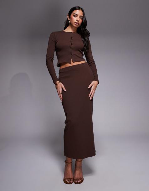 The Frolic - Exclusive - Co-ord set van geribbelde top met knoopsluiting en lange mouwen en rok in chocoladebruin - view 1