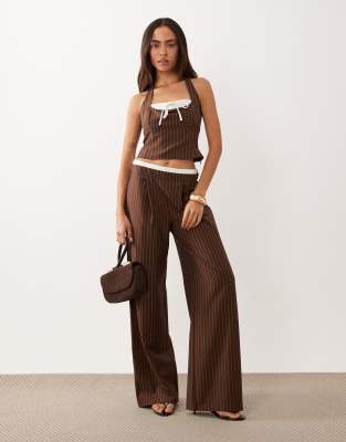 Tie Front 1