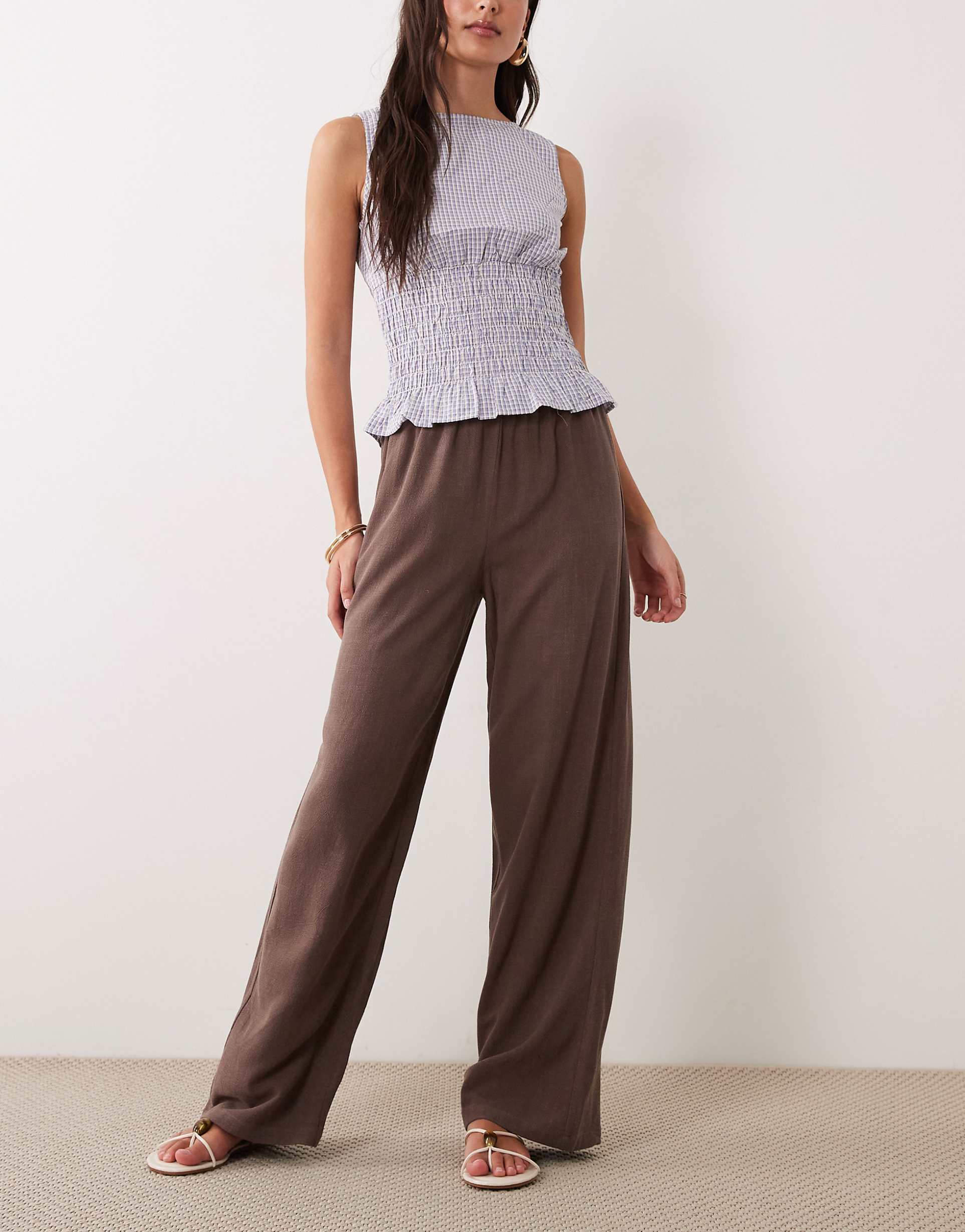 the frolic exclusive linen blend drawstring waist wide leg pants in chocolate