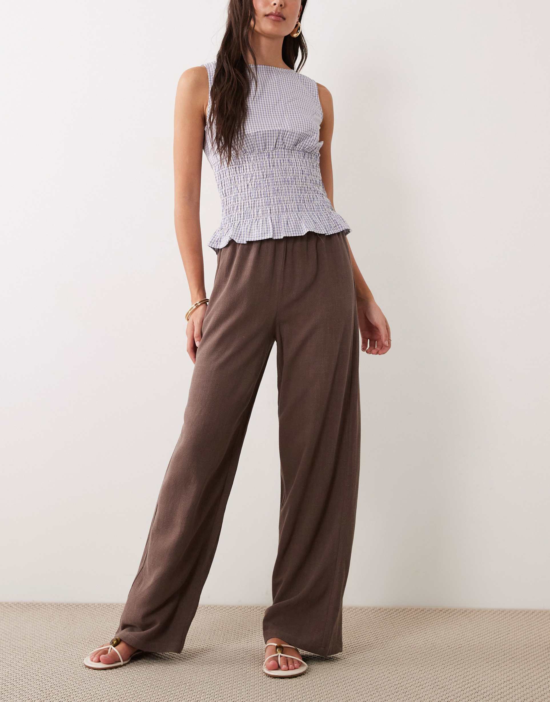 the frolic exclusive linen blend drawstring waist wide leg pants in chocolate