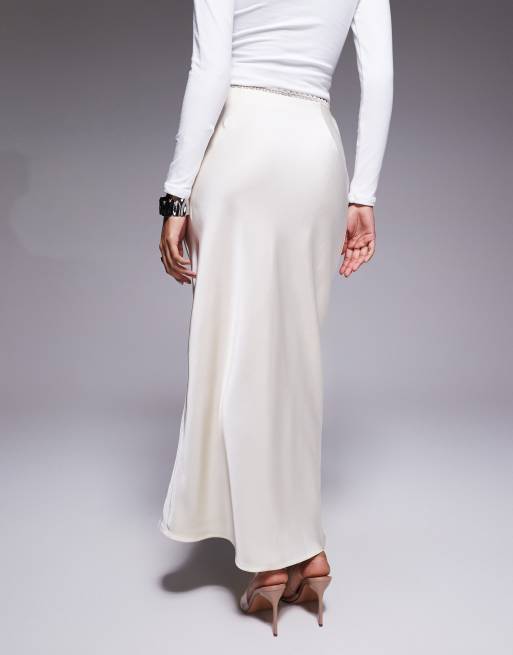 The Frolic – Exclusive –– Maxirock aus Satin in Creme mit Spitzenborte, 4 von 5