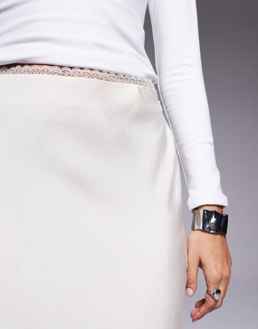 The Frolic – Exclusive –– Maxirock aus Satin in Creme mit Spitzenborte, 5 von 5