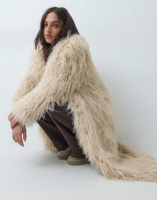 The Frolic exclusive oversized collar faux mongolian fur maxi coat in cream, 2 of 5