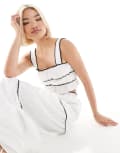[The Frolic] The Frolic exclusive ruched contrast lace trim beach crop top in mono (part of a set)-White 16 WHITE