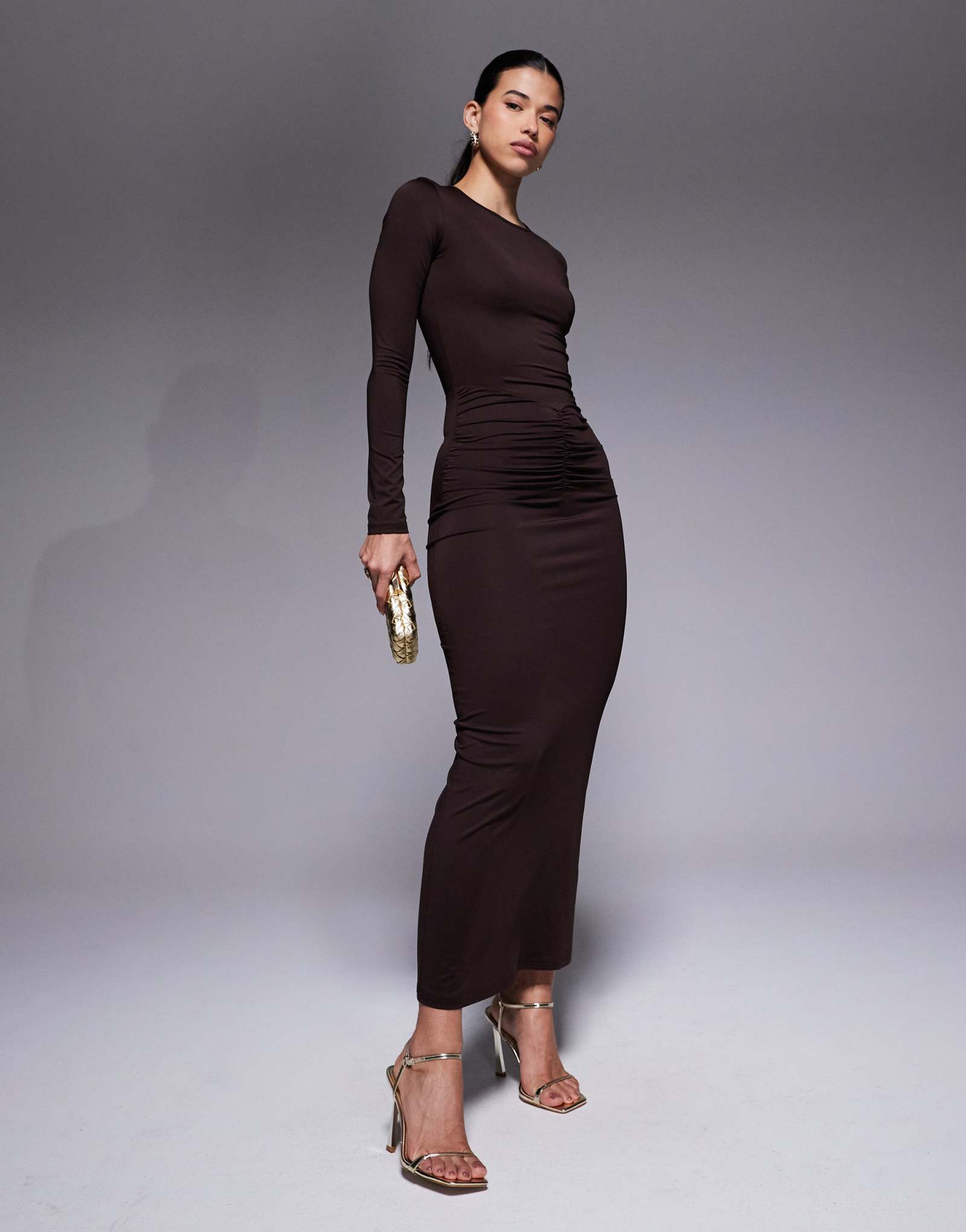 Эксклюзивное облегающее макси-платье 