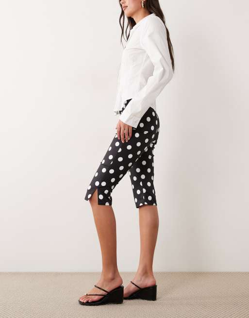 The Frolic – Exklusive Caprihose in Schwarz mit Polka Dots, 5 von 5