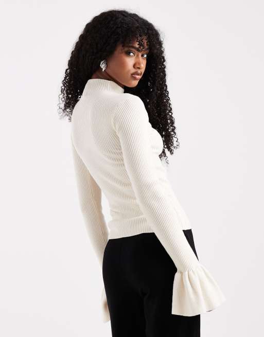 The Frolic – Exklusiver, gerippter Strickpullover in Cremeweiß mit Perlendetail und ausgestellten Ärmeln, 3 von 4