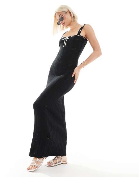 The Frolic – Exklusives, gehäkeltes Maxi-Strandkleid in Schwarz mit kontrastierendem Bindedetail vorne und eckigem Ausschnitt - view 1