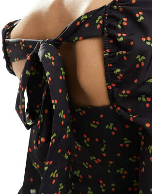 strawberry dress black 