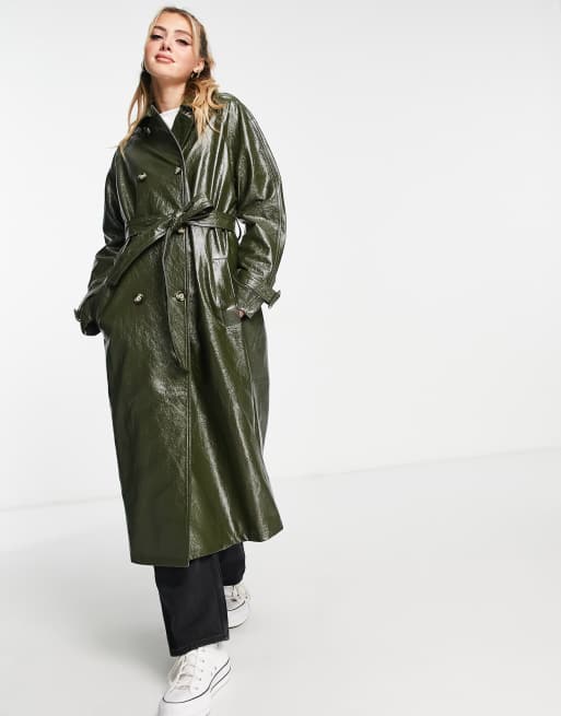 The Frolic - Trenchcoat van vinyl in kaki