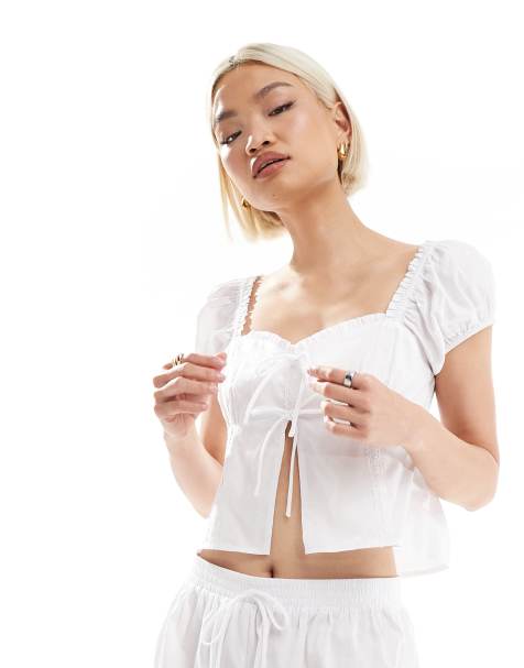 The Frolic – Vit pyjamastopp med knytning framtill i milkmaid-modell av bomull, del av set, exklusivt hos ASOS - view 1