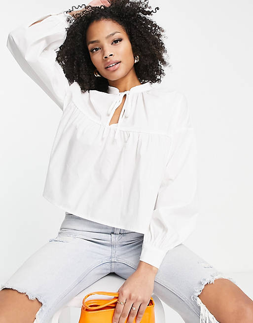 The Frolic volume sleeve blouse in white