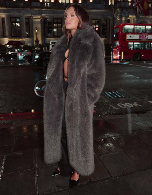 The Frolic x Bella Stovey - Exclusives - Maxi jas van imitatiebont met oversized kraag in chocoladebruin  