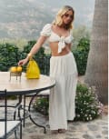 [The Frolic] The Frolic x Lyds Butler Muro puff sleeve ruched bust front crop beach top in cream linen (part of a set)-White 14 Cream