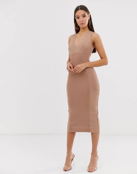 The Girlcode – Plissiertes Bandagen-Minikleid mit tiefem Ausschnitt in Taupe