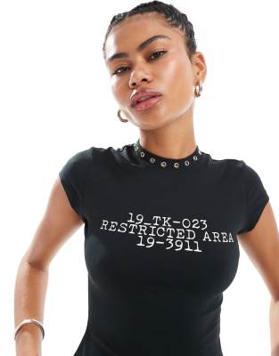 THE KRIPT MUGSHOT TEE WITH EYELET DETAILING 
