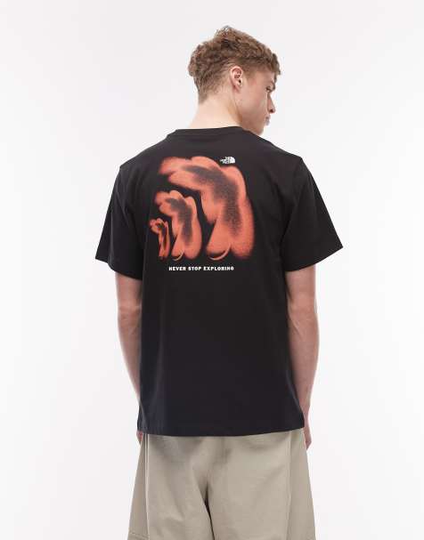 The North Face – 1966 Half Dome – Czarny T-shirt o luźnym kroju z nadrukiem na plecach - view 1
