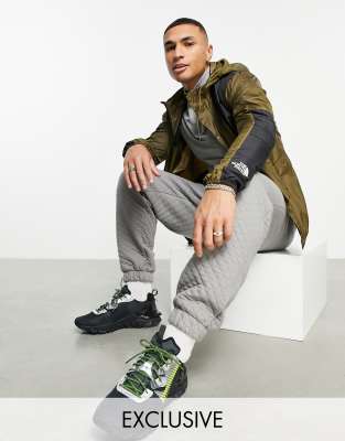 The North Face 1985 Seasonal Mountain jacket in khaki Exclusive at ASOS - ASOS Price Checker