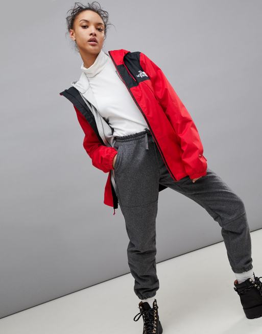 The north face 1990 mountain outlet q jacket in red