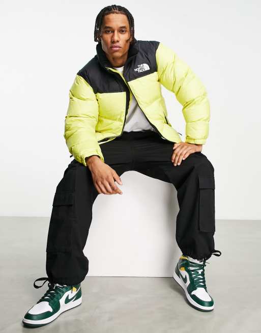 The North Face - 1996 Retro Nuptse - Dynejakke i gul og sort, 3 af 4