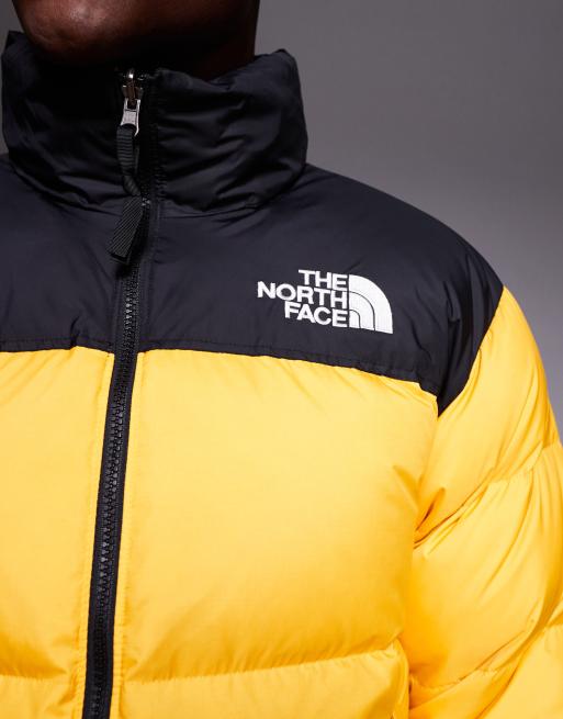 The North Face – 1996 Retro Nuptse – Jacke in Summit-Gold/TNF-Schwarz/R, 5 von 5