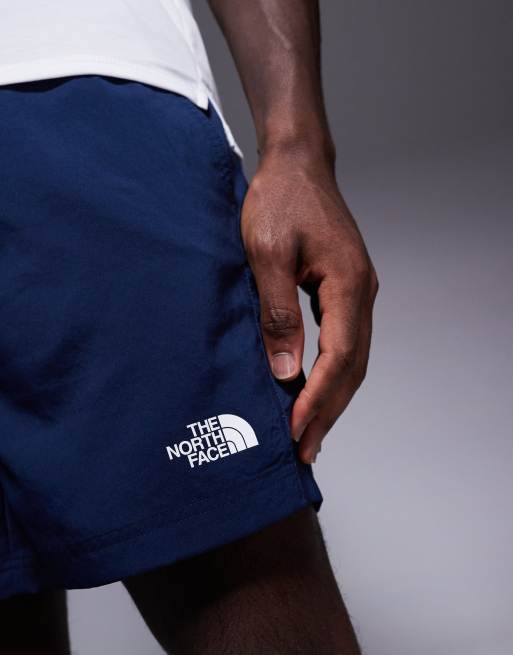 The North Face - 24/7 - Pantaloncini da 5" blu navy con logo, 2 di 5