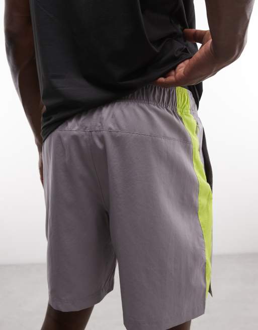 The North Face – 24/7 – Shorts im Blockfarbendesign in Grau mit Logo, 5 von 5