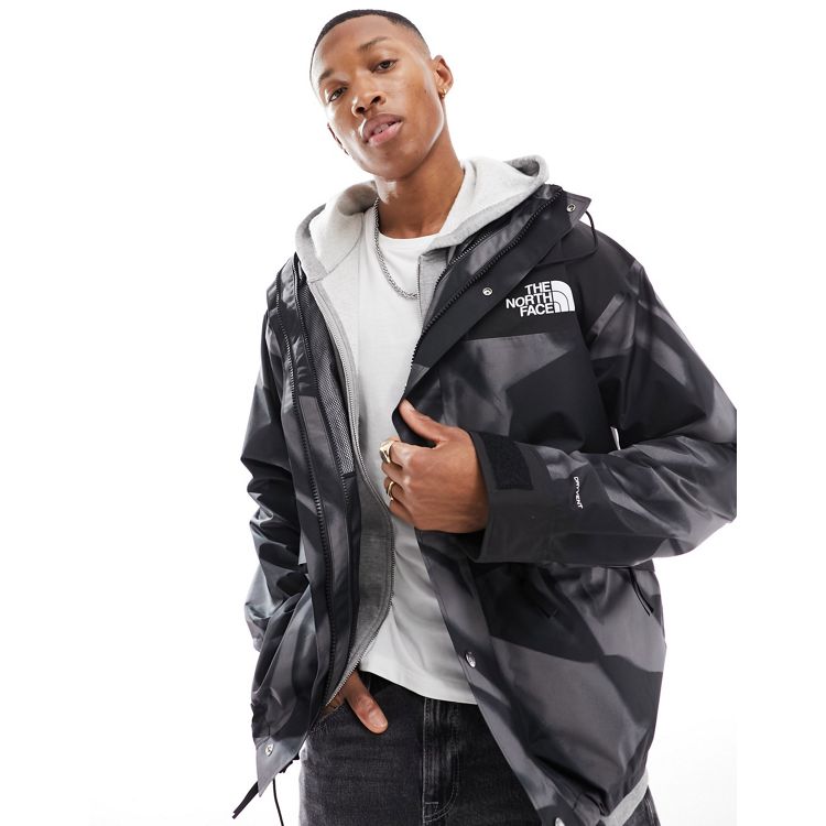 The North Face 86 Retro Mountain jacket in light grey print