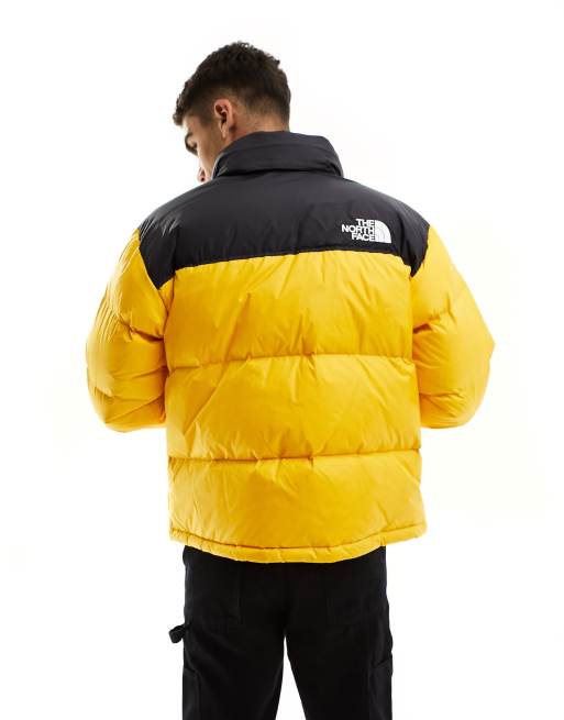 The North Face - '96 Retro Nuptse - Dynejakke med dun i gul og sort, 4 af 4