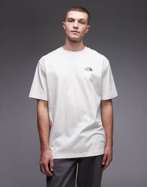 The North Face - Adventure - Oversized T-shirt met print op de achterkant in gebroken wit, 3 van 5