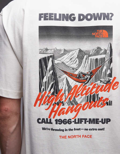 The North Face - Adventure - Oversized T-shirt met print op de achterkant in gebroken wit, 5 van 5