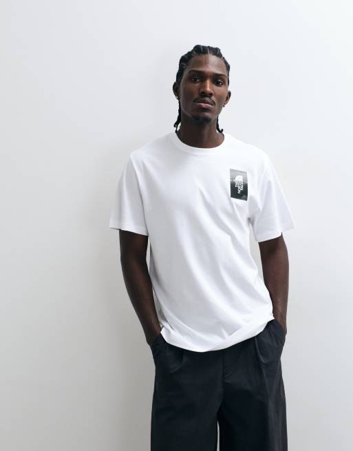 The North Face Apex 75 graphic t-shirt in white, 2 of 5