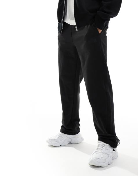 The North Face Axys cuffed sweatpants in black - view 1