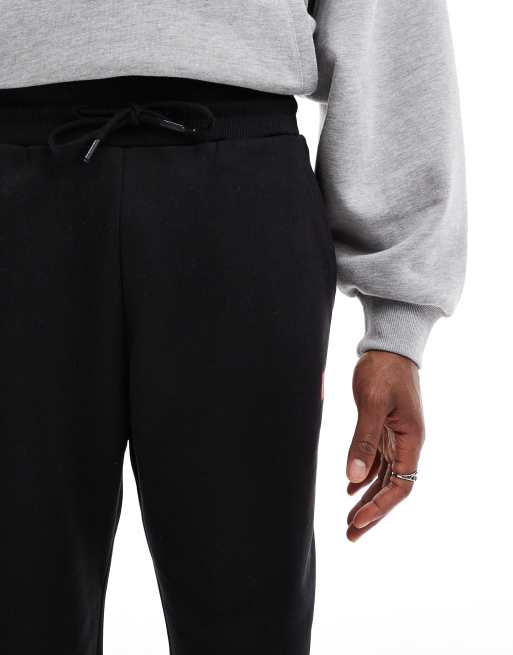 The North Face Axys relaxed joggers in tnf black, 5 of 5