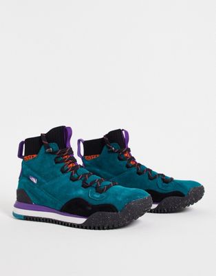 The North Face Back To Berkeley III Sport boots in Teal