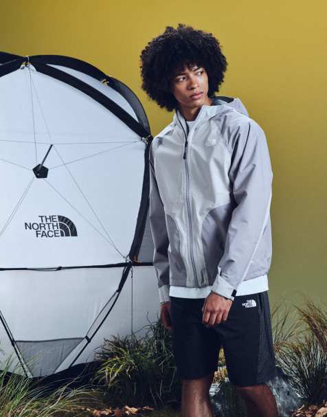 The North Face Baggy Beta short in black - view 1