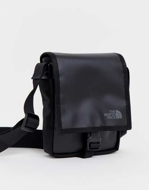 The north face bardu flight on sale bag in black