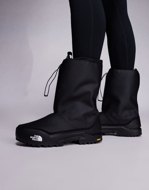 The North Face Base camp 200 waterproof boots in tnf black/tnf black - view 1