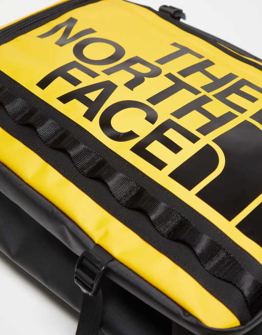 The North Face – Base Camp Fuse Box – Gul och svart ryggsäck, 30 liter, 2 av 4