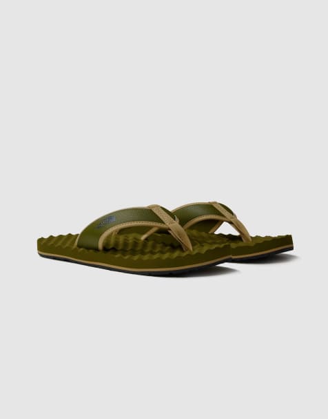 The North Face – Base Camp II – Zehenstegsandalen in Oliv - view 1