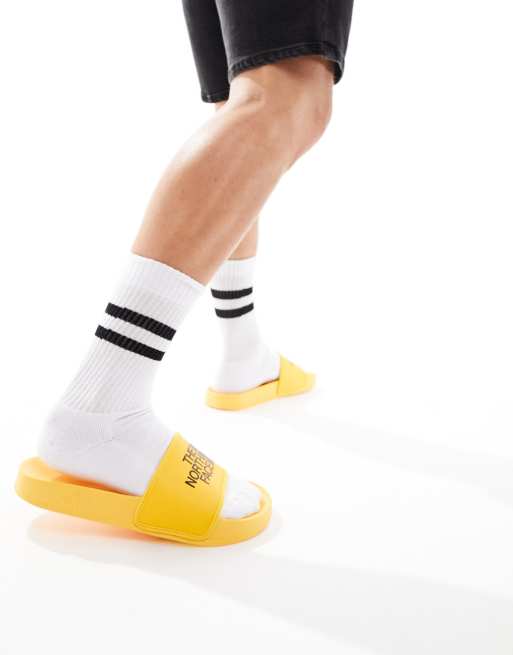 The North Face - Base Camp III - Slippers in geel en zwart, 3 van 4
