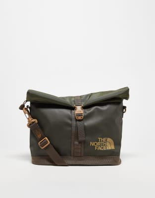 The North Face - Base Camp - Schultertasche in Braun mit Logo