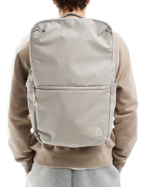 The North Face Base camp voyager daypack in light grey - view 1