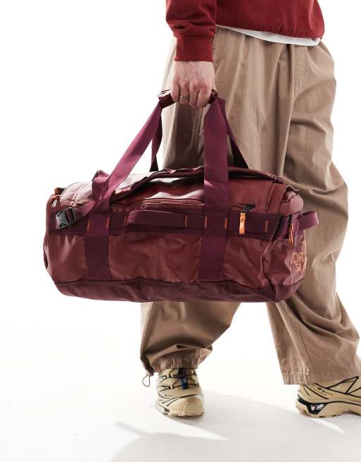 The North Face – Base Camp Voyager – Reisetasche in Rot, 42 l, 3 von 4