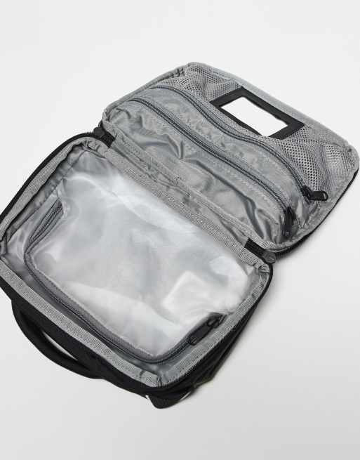 The North Face - Base Camp Voyager - Trousse de toilette - Noir et blanc, 2 de 3