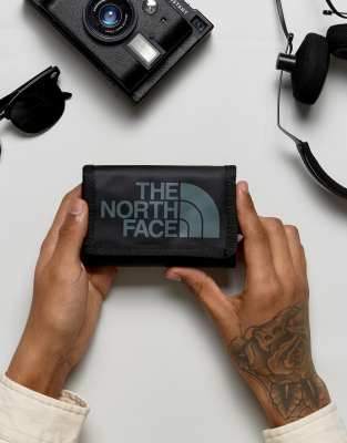 the north face base camp wallet